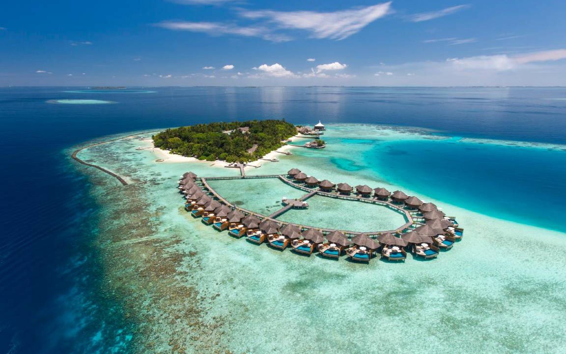 Baros Island Resort | 268 m² Resort ∙ 2 bedrooms ∙ 127 guests