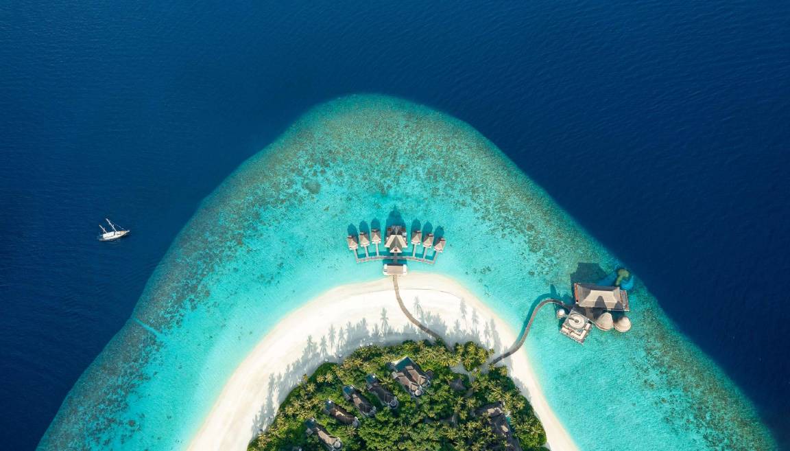 Kihavah Resort | 2994 m² Resort ∙ 4 bedrooms ∙ 127 guests