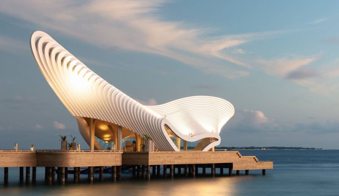 Raa Atoll Resort | 491 m² Resort ∙ 4 bedrooms ∙ 11 guests