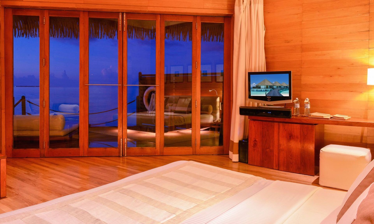 Meedhupparu Resort | Adaaran Prestige Water Villas - All inclusive