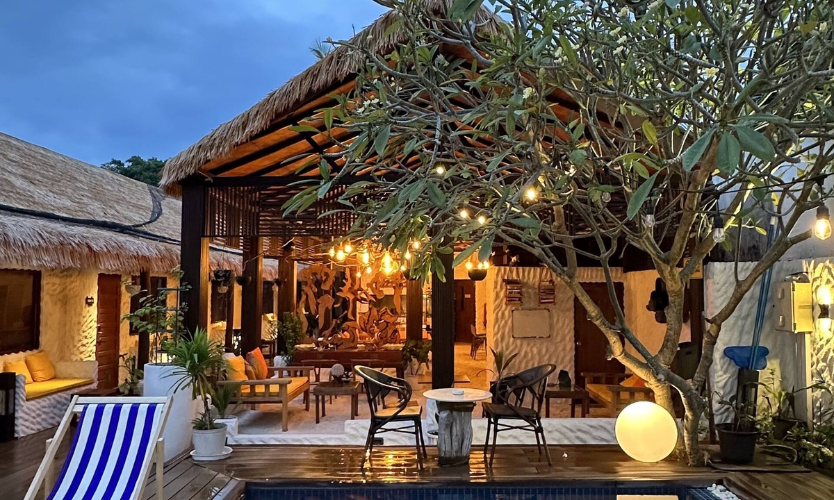 Fehendhoo Hotel | Atholhu Residence