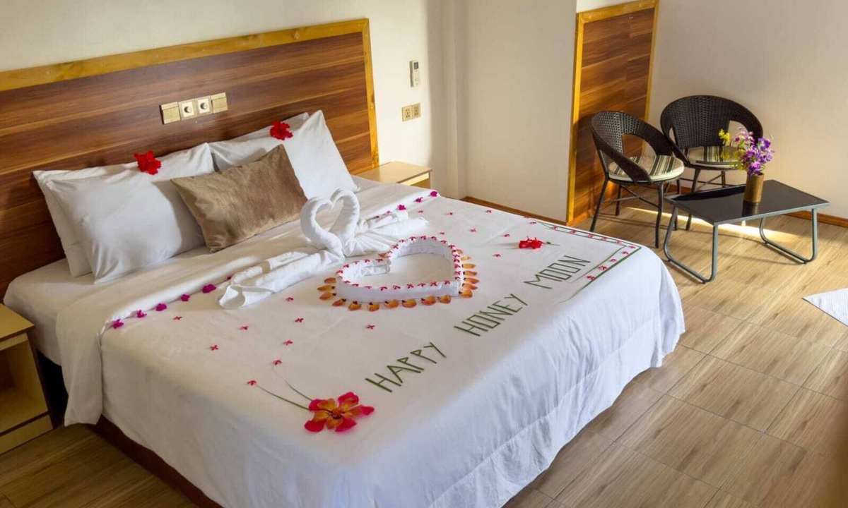 Kamadhoo House | Hanifaru Beach Inn