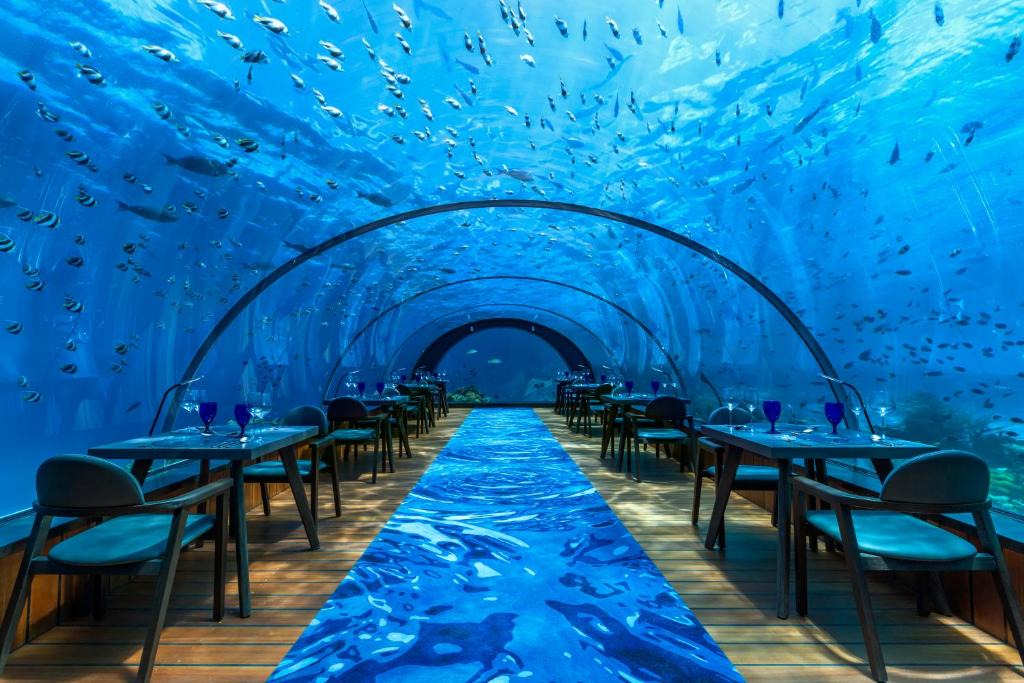 Huruvalhi Resort | Hurawalhi Island Resort