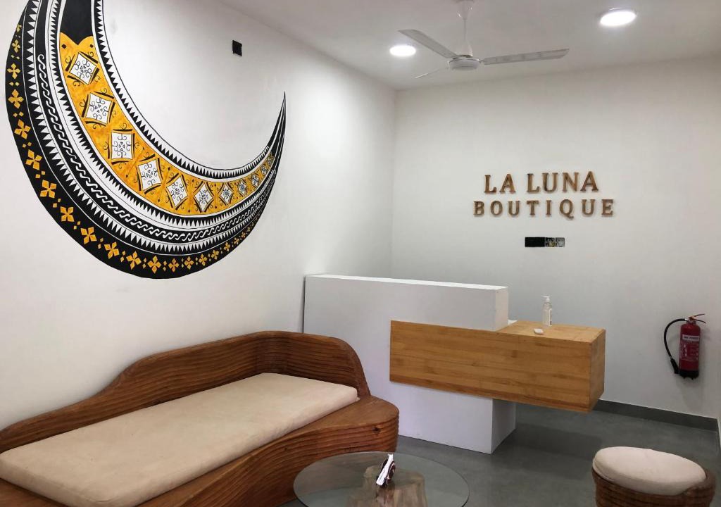 Dhangethi Bed & Breakfast | La Luna Boutique Dhangethi