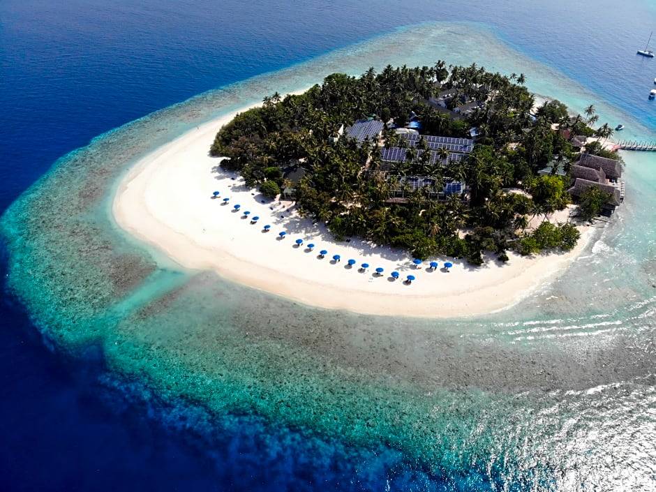 Kuda Bandos Hotel | Malahini Kuda Bandos Resort
