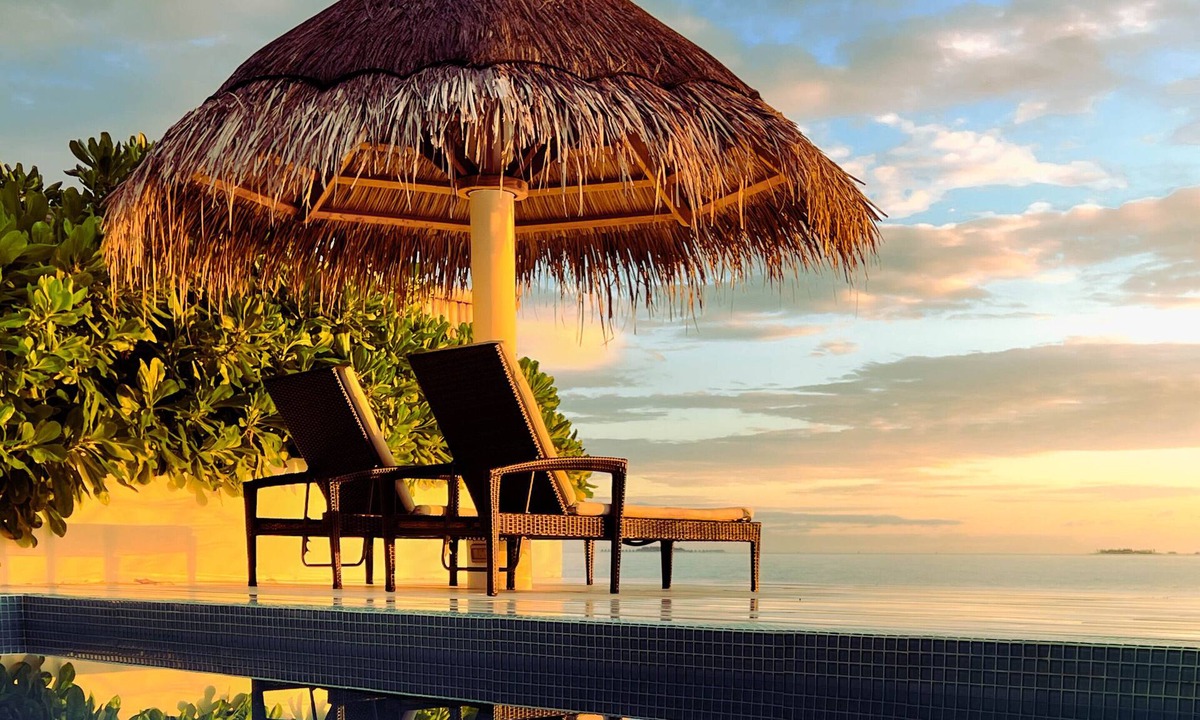 Kuda Bandos Hotel | Malahini Kuda Bandos Resort