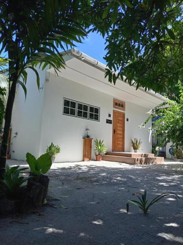 Fuvahmulah House | Nasreenuvilla