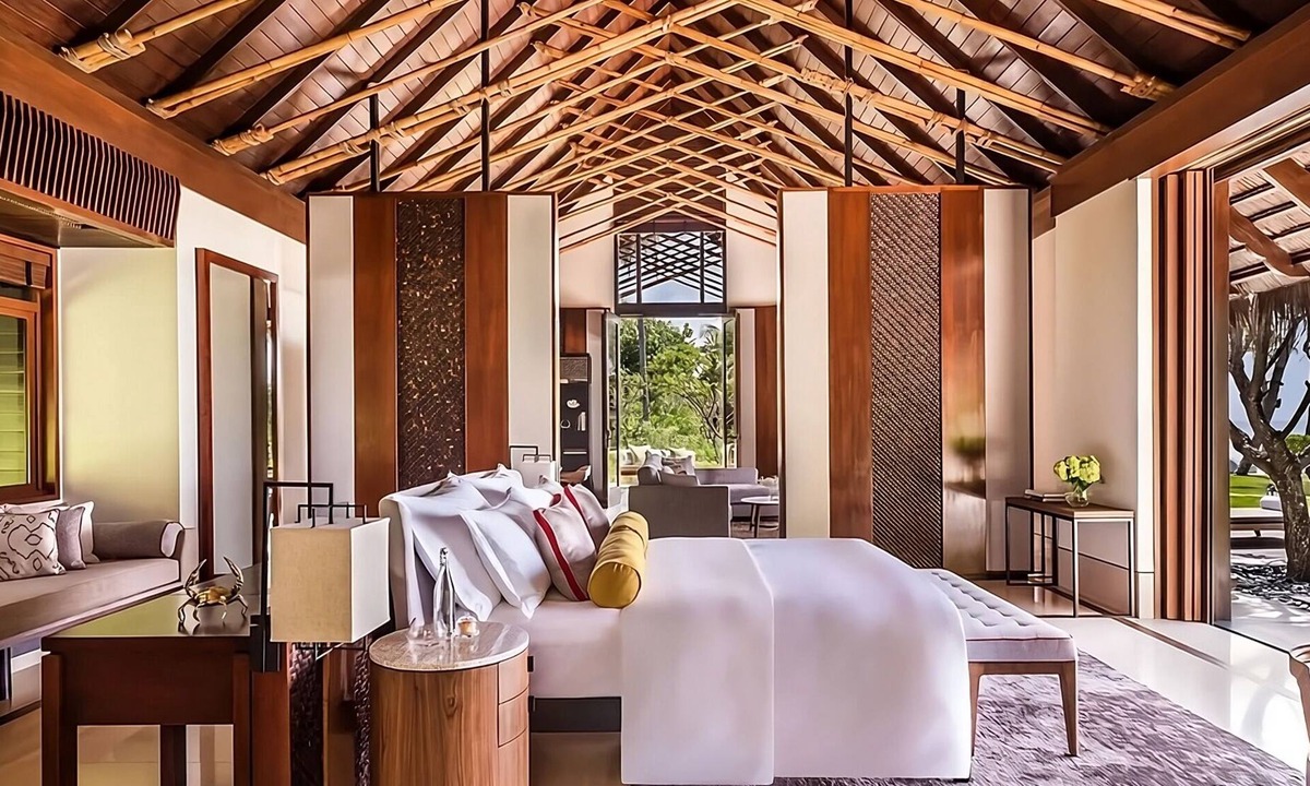 Reethi Rah Apartment | One&Only Reethi Rah, Grand Sunset Residence, Beach View From The Balcony!