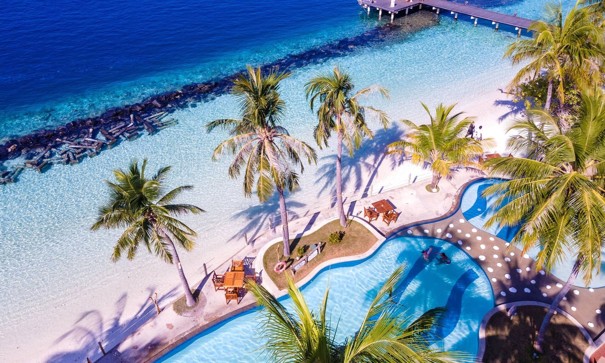 Horubadhoo Island Resort | Royal Island Resort & Spa