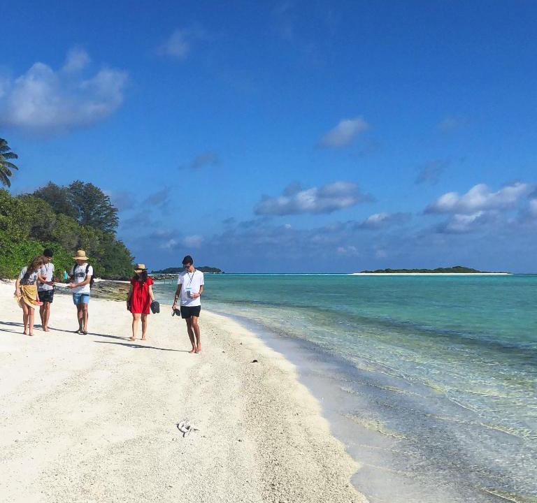 Mathiveri House | Royal Reef Stay