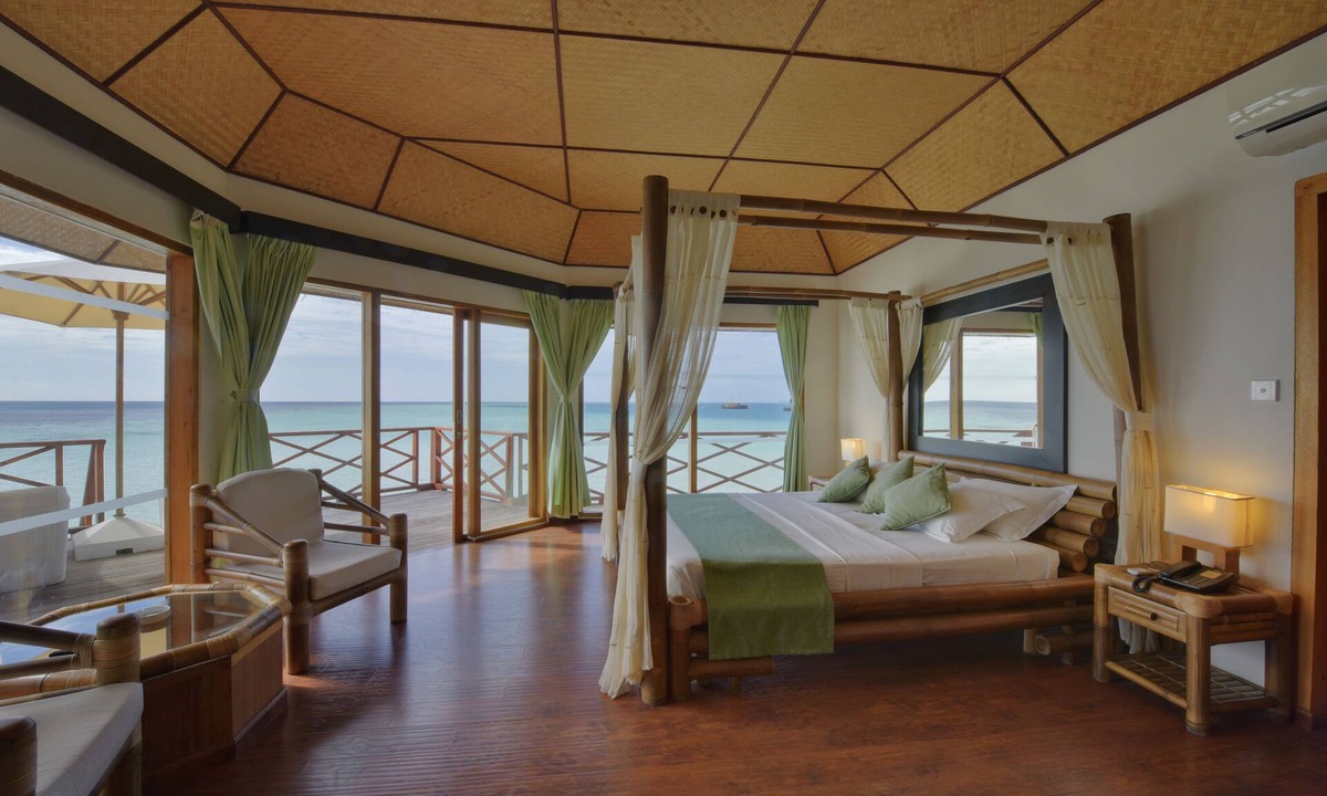 Mushimasgali Resort | Safari Island Resort
