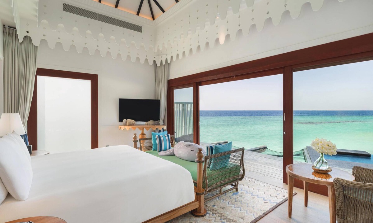 Eh'mafushi Resort | SAii Lagoon Maldives, Curio Collection by Hilton