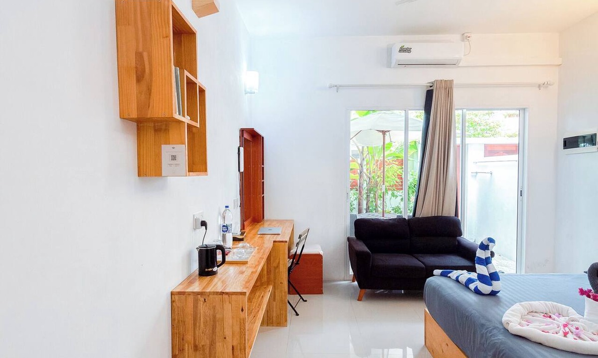 Dhigurah Bed & Breakfast | The Wave Dhigurah