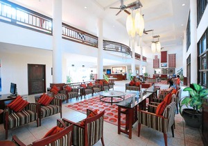 Hulhule Island Hotel