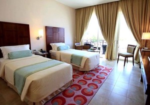 Hulhule Island Hotel