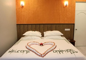 Omadhoo Inn