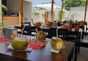 Omadhoo Inn