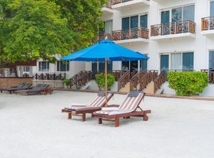 Hulhule Island Hotel | Hulhule