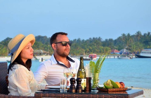 Nolhivaranfaru Bed & Breakfast | 121 m² Bed and breakfast ∙ 8 guests