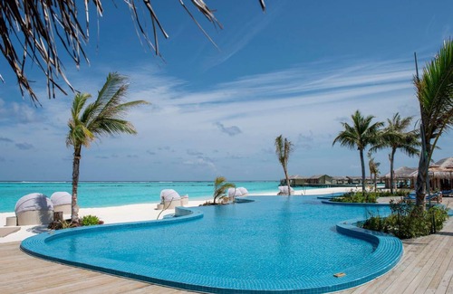 Uthurumaafaru Resort | 280 m² Resort ∙ 127 guests