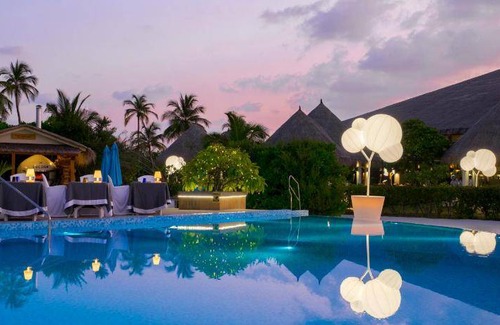 Ookolhufinolhu Resort | 300 m² Resort ∙ 2 bedrooms ∙ 127 guests