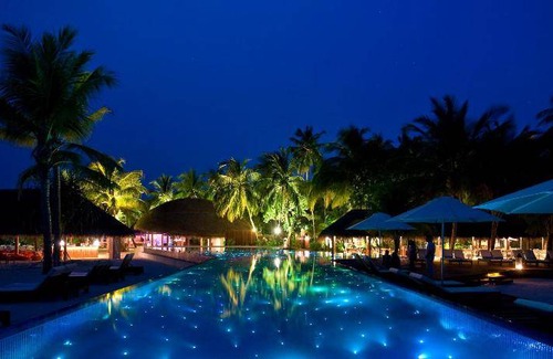 Kuramathi Island Resort | 310 m² Resort ∙ 127 guests