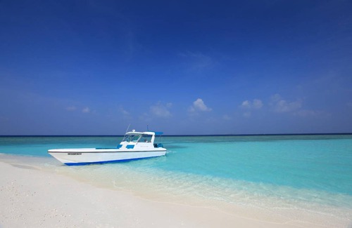 Kunfunadhoo Resort | 3450 m² Resort ∙ 9 bedrooms ∙ 127 guests