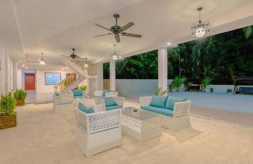 Dhigurah Bed & Breakfast | 42 m² Bed and breakfast ∙ 127 guests