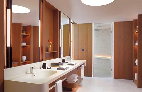 Kanifinolhu Island Hotel | 5-Star Hotel ∙ The Ritz-Carlton Maldives, Fari Islands