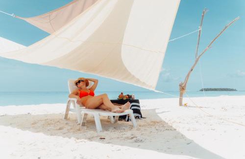 Kendhoo House | Fasdheythere Inn Maldives