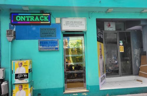 Male Apartment | Ontrack Travel - room