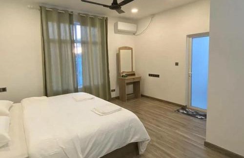Hithadhoo House | Shitha Inn