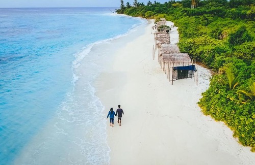Feridhoo House | The Castaway retreat