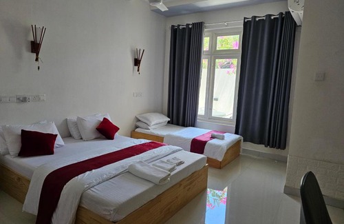Vaadhoo House | Vaadhoo View Inn