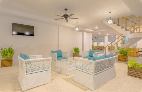 Dhigurah Hotel | White Sand Dhigurah