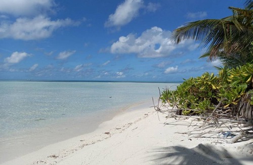 Faafu Atoll House | 100 m² House ∙ 6 bedrooms ∙ 2 guests