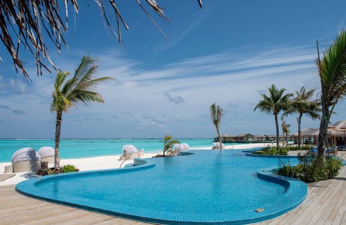 Uthurumaafaru Resort | 280 m² Resort ∙ 127 guests