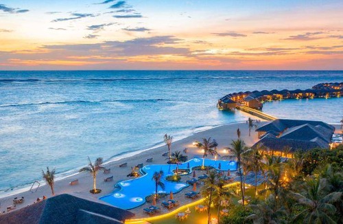 Uthurumaafaru Resort | 280 m² Resort ∙ 127 guests