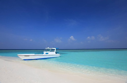 Kunfunadhoo Resort | 3450 m² Resort ∙ 9 bedrooms ∙ 127 guests