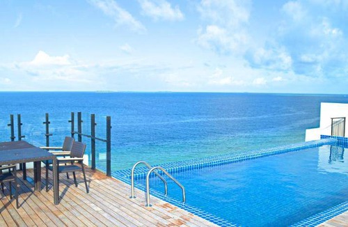Ukulhas Hotel | 48 m² Hotel ∙ 7 guests