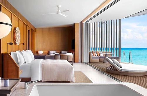 Kanifinolhu Island Hotel | 5-Star Hotel ∙ The Ritz-Carlton Maldives, Fari Islands