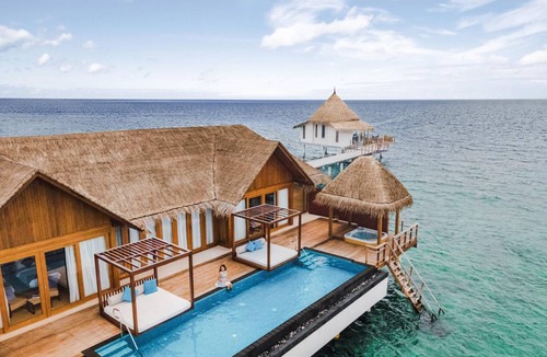 Furaveri Resort | 600 m² Resort ∙ 2 bedrooms ∙ 127 guests