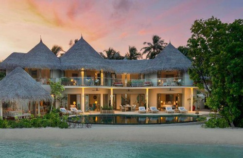 Thiladhoo Resort | 922 m² Resort ∙ 3 bedrooms ∙ 10 guests