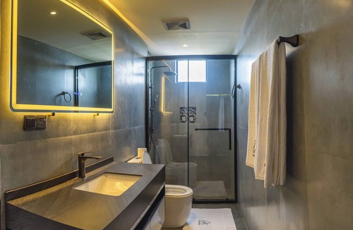 Fuvahmulah Hotel | AIG Grand