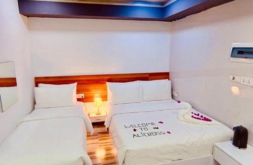 Omadhoo House | ALICROSS Maldives omadhoo