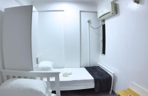 Male House | AlTyn Stay