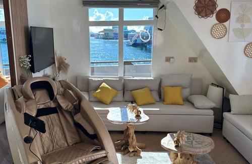 Hulhumale Boat Rental | Atoll Villa