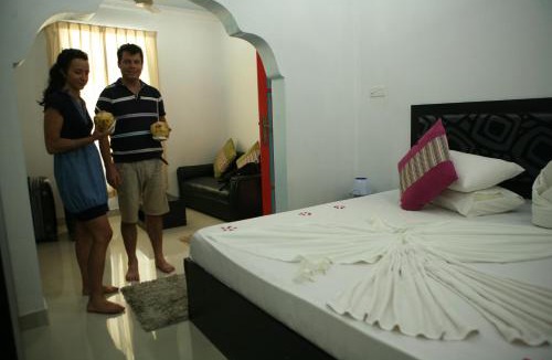 Fulhadhoo House | Azoush Tourist Guesthouse