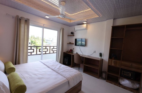 Thulusdhoo Island House | BATUTA MALDIVES FOURSON - STUNNING HOUSE