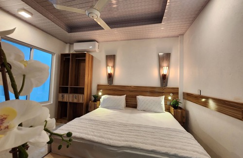 Thulusdhoo Island House | Batuta Maldives Fourson